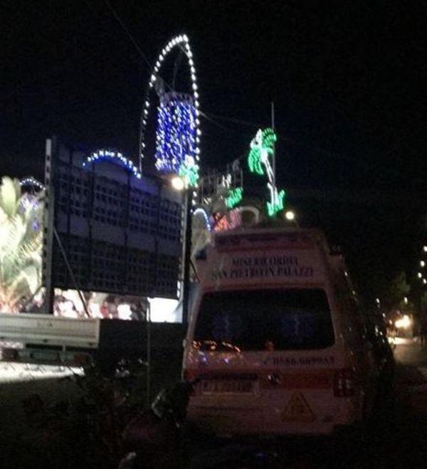 Intervenuti 8 ambulanze polizia e vigili urbani 