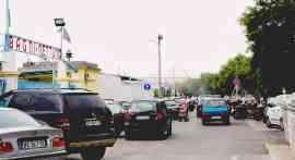 Spaccio, risse e rapine: e io vieto la sosta 