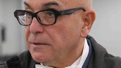 Violenze sessuali su due bambine: duro scontro legale fra pm e difensore