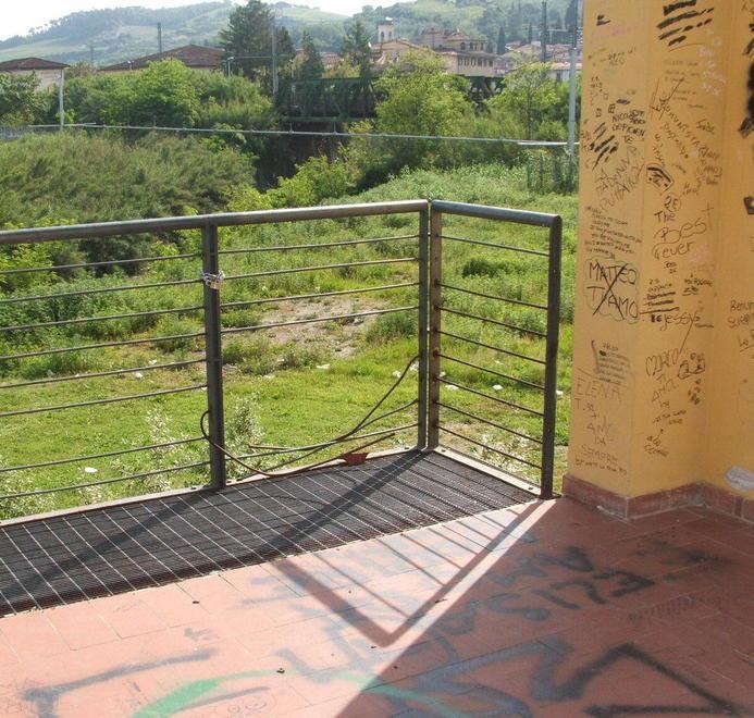 Torrette nel parco prese di mira da vandali interviene il Comune