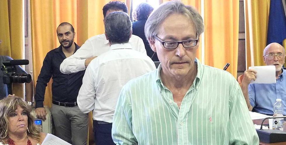 Gambini non sarà consigliere «Non posso rinunciare alla casa» 