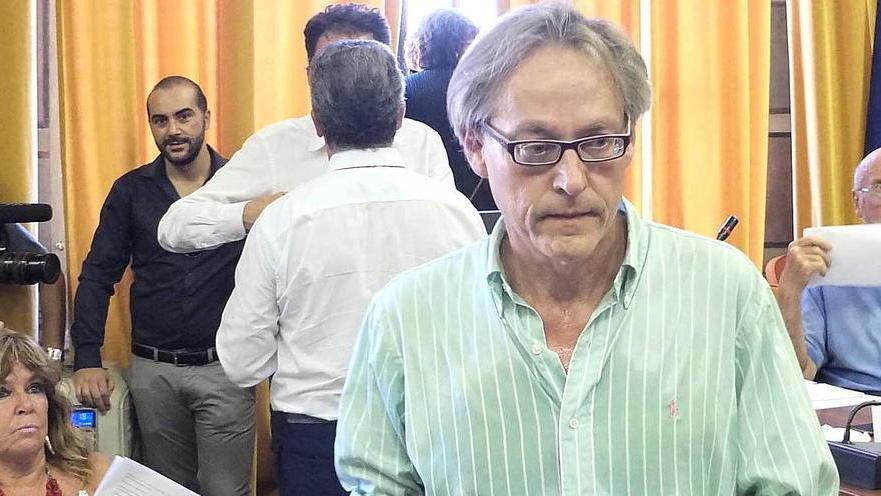 Gambini non sarà consigliere «Non posso rinunciare alla casa»