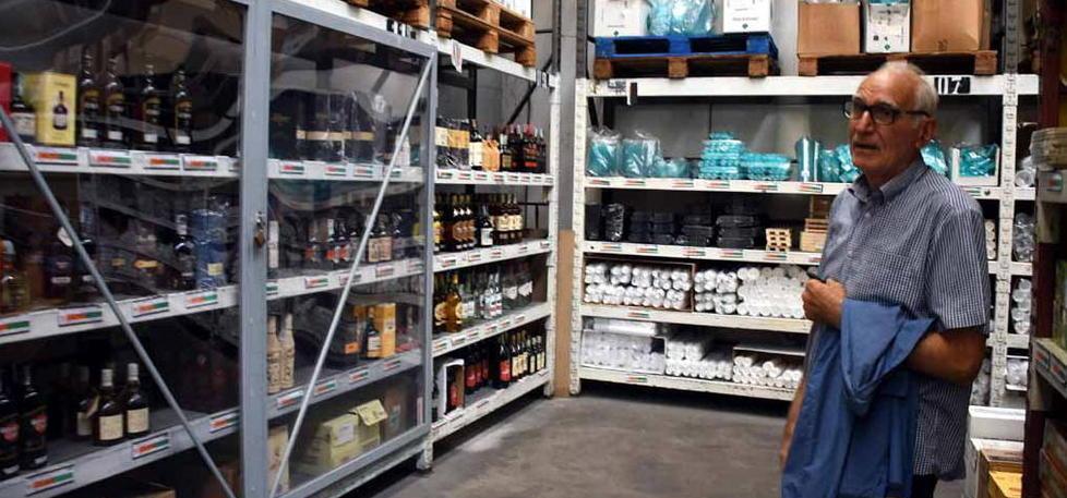 Ruba vino pregiato e lo rivende ai ristoranti 