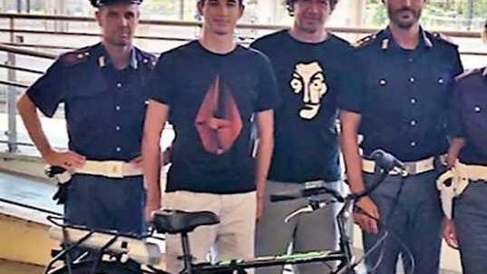 Raffica di furti di bici di lusso derubato anche Albertini
