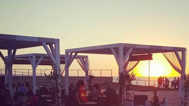 Aperitivo fronte mare con il dj Frank Donaggio