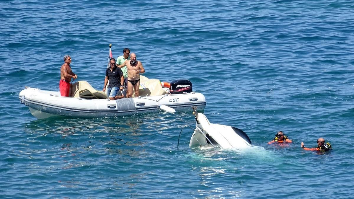 Castelsardo, la barca affonda e muoiono due medici: è giallo sulla dinamica 