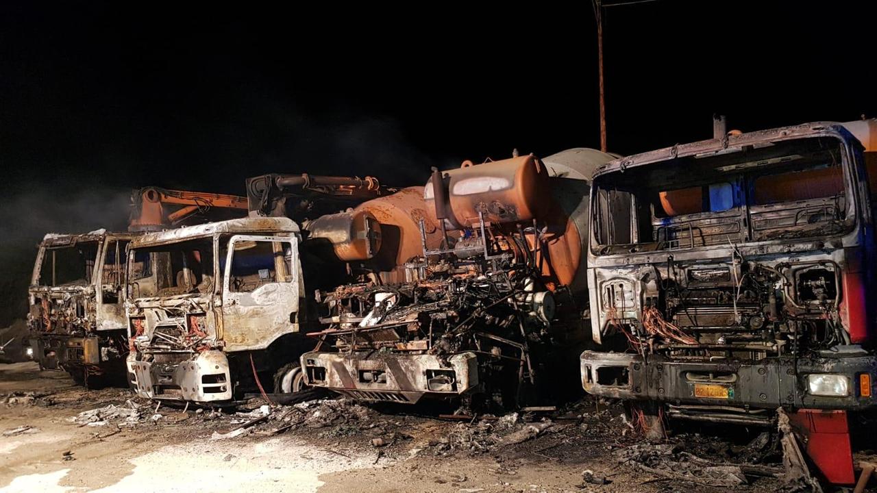 Rogo in un cantiere di Sanluri, distrutte quattro betoniere