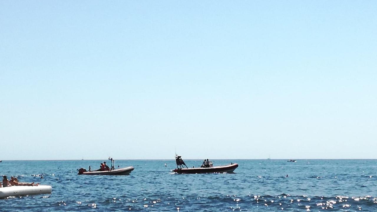 Malore sugli scogli del Romito, soccorsa via mare una 32enne