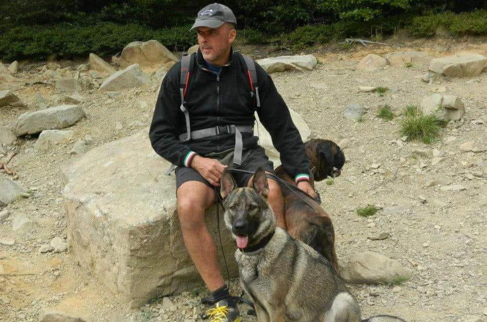 Pensionato vivo grazie a una cagnolina. «Ha abbaiato e Antonino era già con noi» 