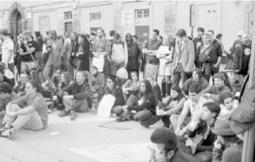 Studenti in piazza ma arriva la polizia