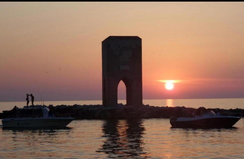 Angela Lischi e il tramonto alla Meloria con la danza