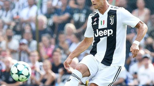 Cr7 già in gol, in 5000 festeggiano la Juventus