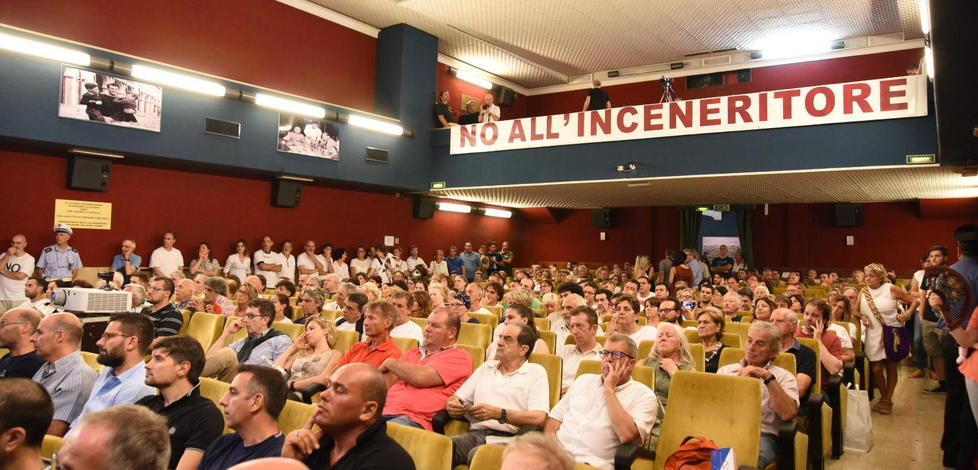Una manifestazione a Firenze sul pirogassificatore 