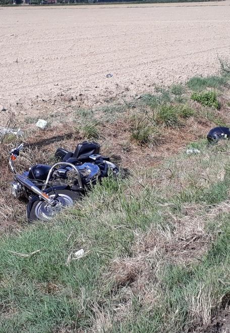 Scontro moto-furgone Due persone all’ospedale