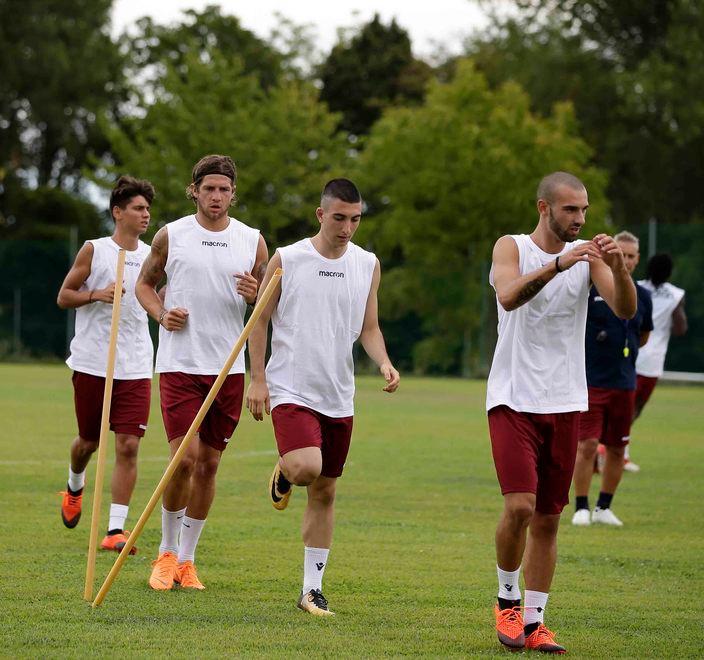 Faccia a faccia con i dirigenti poi l’allenamento con Antonioli 
