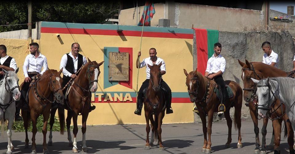 Guasila, rinnovato l'antico rito della caccia alla giovenca
