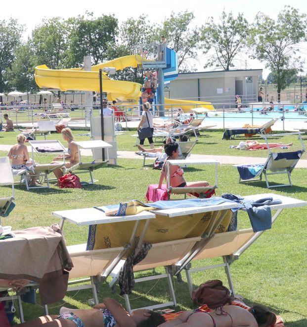 Ancora furti in piscina: forzati gli armadietti 