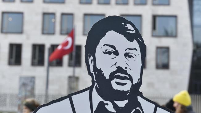 Turchia libera il presidente di Amnesty