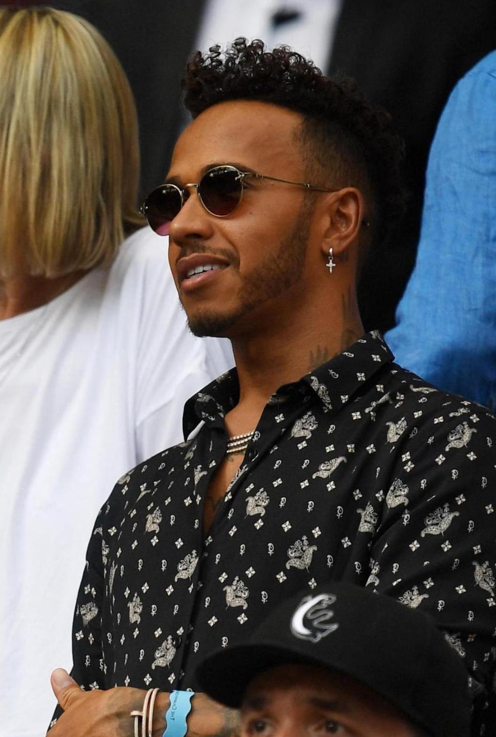 Hamilton avverte: la Ferrari è più veloce di noi
