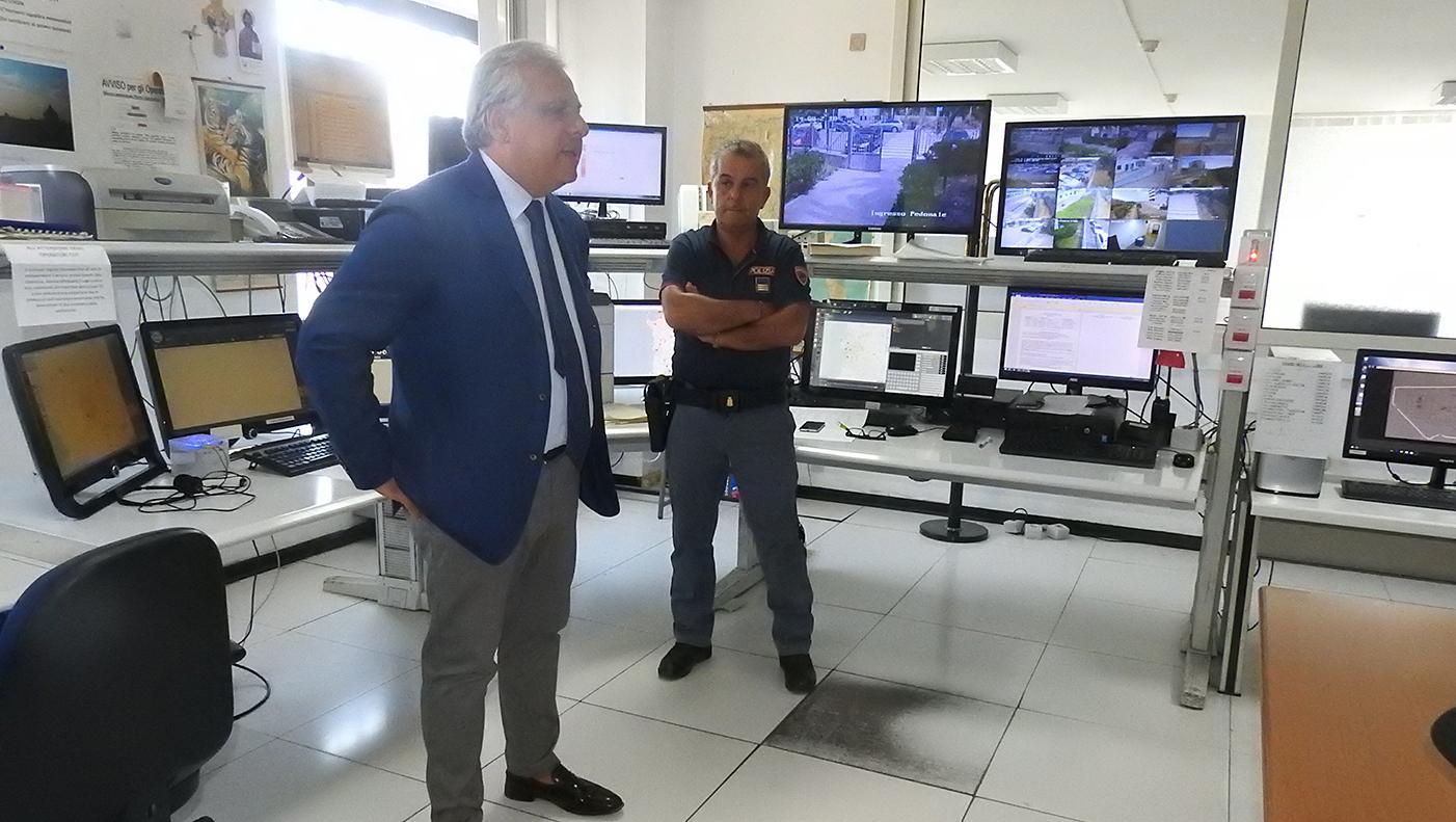 Ecco il centro che vigila sulla sicurezza delle feste 