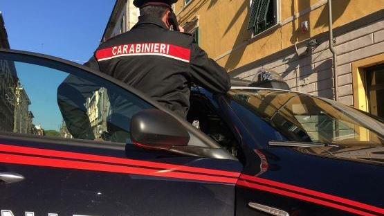 Una pattuglia dei carabinieri (foto d'archivio)