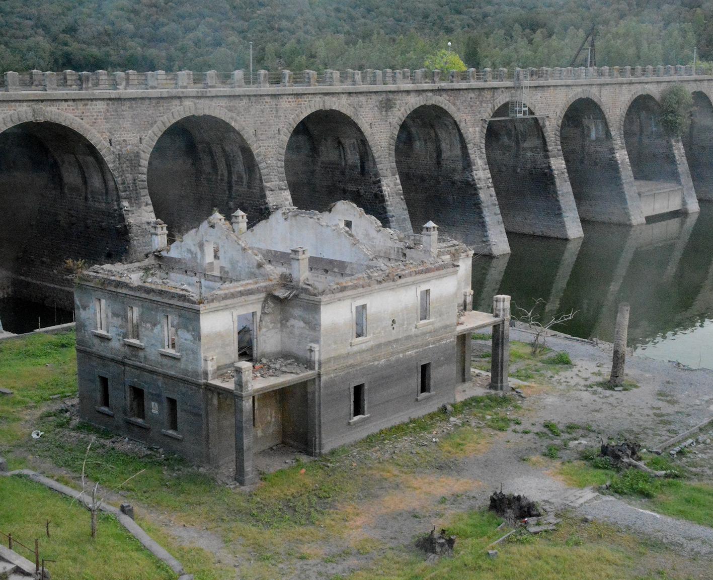 La diga di Santa Chiara a Ula Tirso