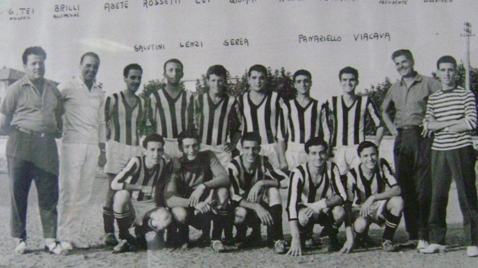 Sotto il sole dei Nettuno la grande famiglia festeggia i suoi 70 anni