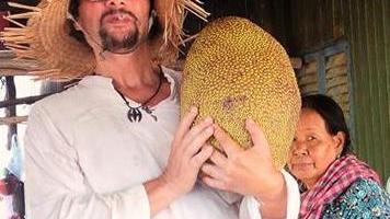 Conclusa la trilogia firmata Tenani L’autore ferrarese andato in Cambogia
