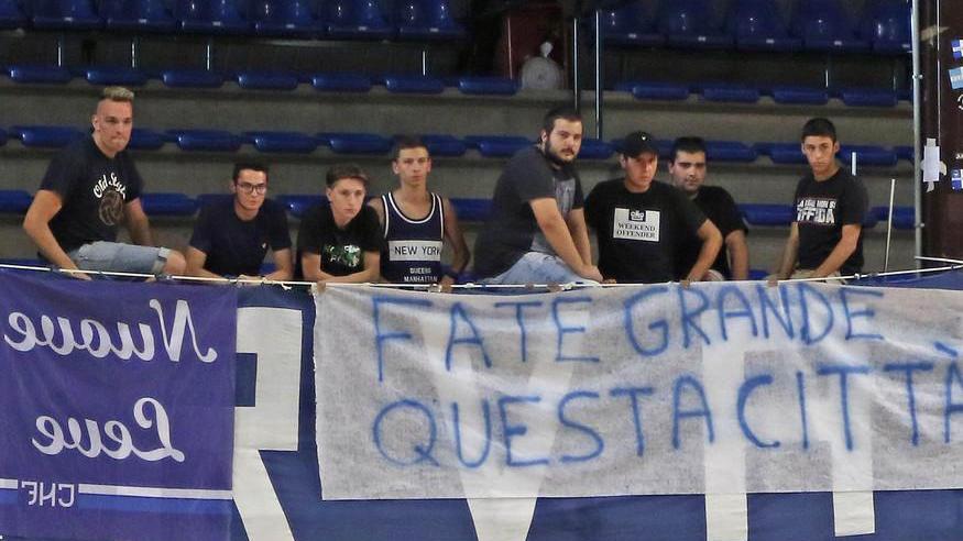 Bondi, raduno con proclama “La nostra sfida” è l’hashtag