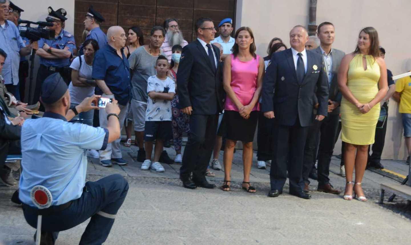 Agenti di Bratislava in servizio in città 