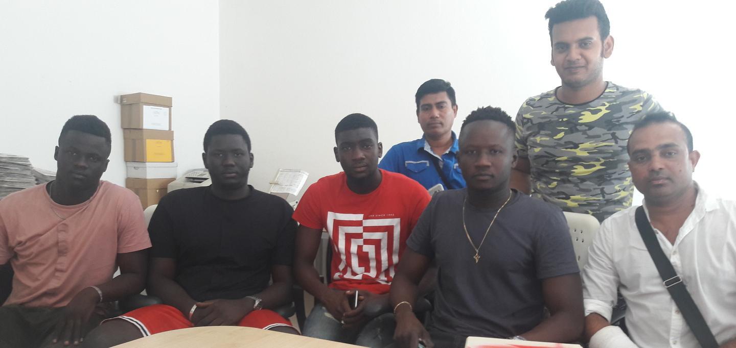 Denuncia a Sassari: osano chiedere le ferie, licenziati i senegalesi 