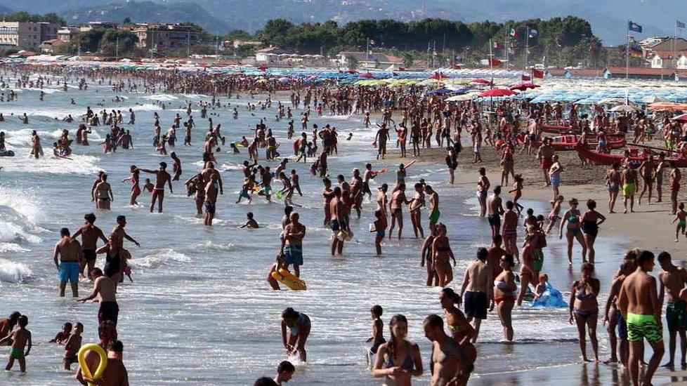 Momenti di tensione in spiaggia al Super Sport