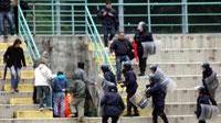 Derby Viareggio-Carraresescontri e danneggiamenti