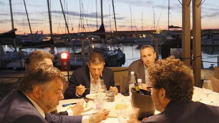 Guadagni nella ristorazione, male costruzioni e commercio