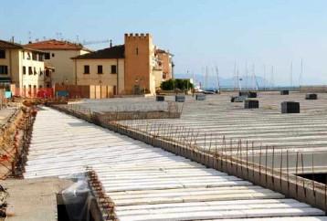 S. Vincenzo, parlano del porto e litigano 