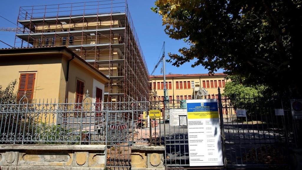 Scuole Pascoli, il cantiere "si allunga": gli alunni andranno a scuola in via Reggianini
