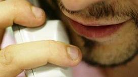 Telefonate hard, denunciato finto medico
