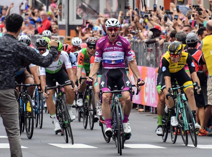 L’anno d’oro di Viviani: è sua anche la Cyclassic 
