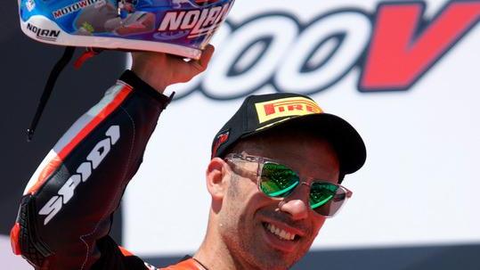 Lorenzi torna a vincere Battuto Valkusz