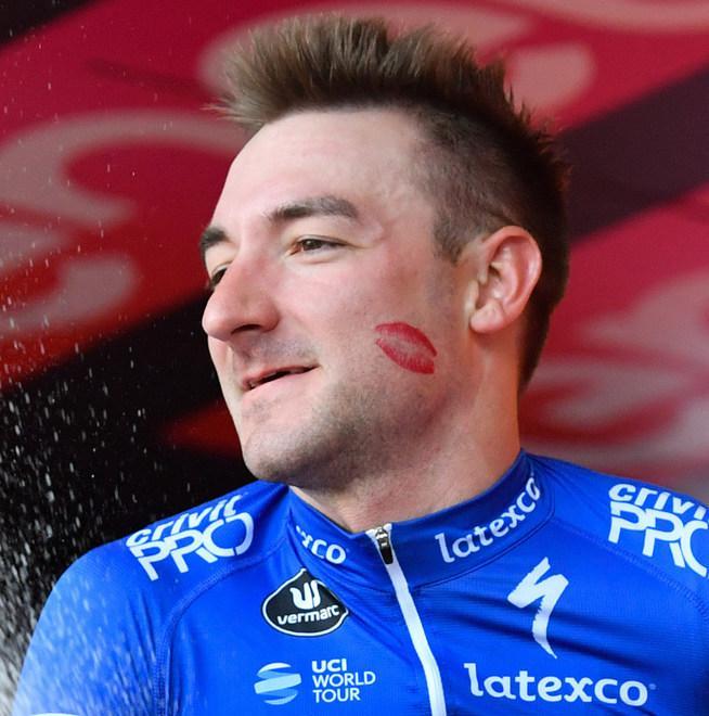 Viviani non si ferma più: volata da dominatore alla Classica di Amburgo