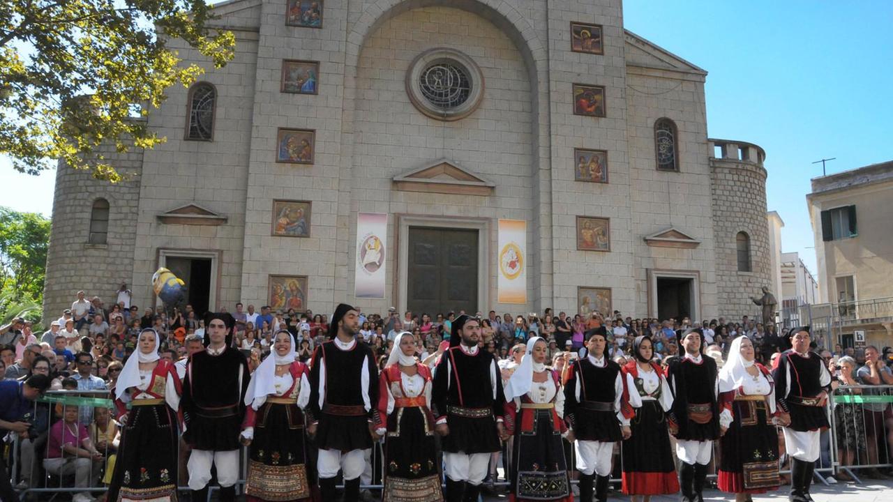 La capitale del folclore riunisce la Sardegna per il 118° Redentore