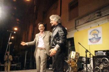 Show dell’antipolitico Grillo con i mille di piazza Cavallotti 