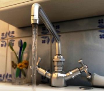 Acqua, caccia ai clienti morosi