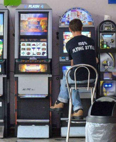 Giro di vite sulla ludopatia 19 locali devono regolarizzarsi 