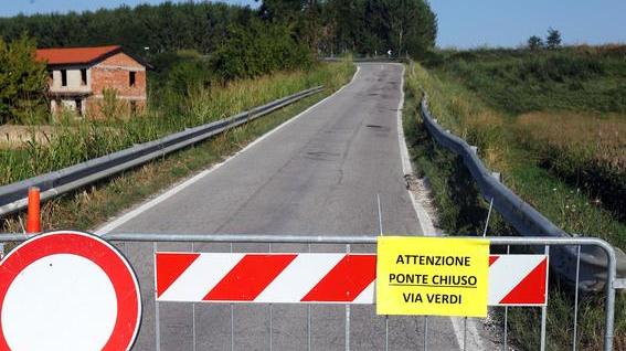 Stanziati 200mila euro per il ponte chiuso «Un mese di cantiere»
