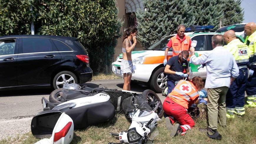In sella allo scooter si schianta con un’auto Grave un pensionato