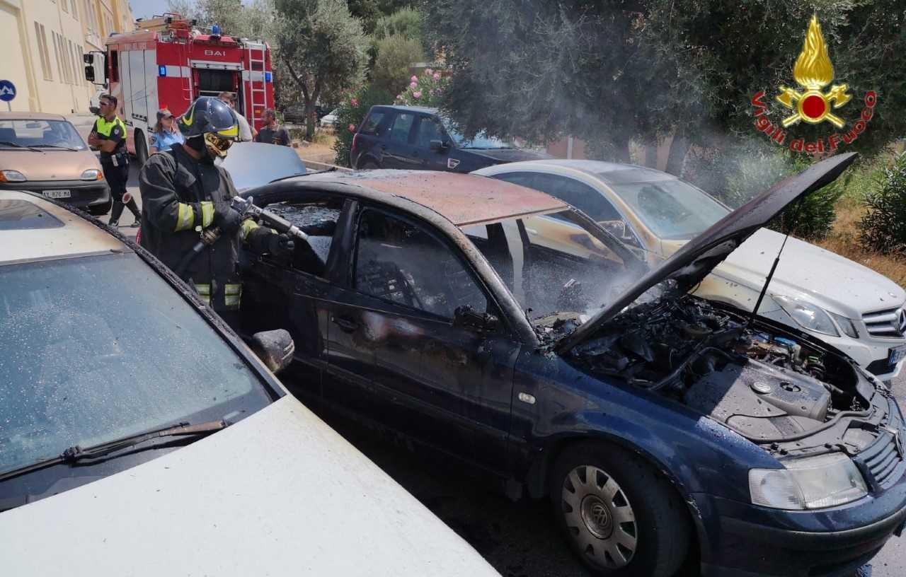 Tre auto a fuoco: è un cortocircuito