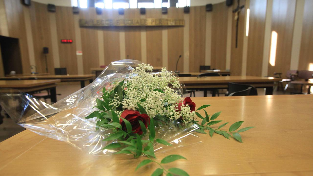 Strage nel tribunale di Reggio Emilia, il ministero di Grazia e Giustizia dovrà risarcire i parenti delle vittime
