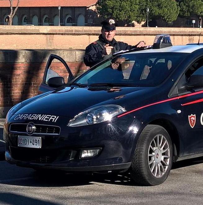 Giovane in manette dopo un inseguimento con i carabinieri