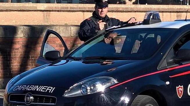 Giovane in manette dopo un inseguimento con i carabinieri